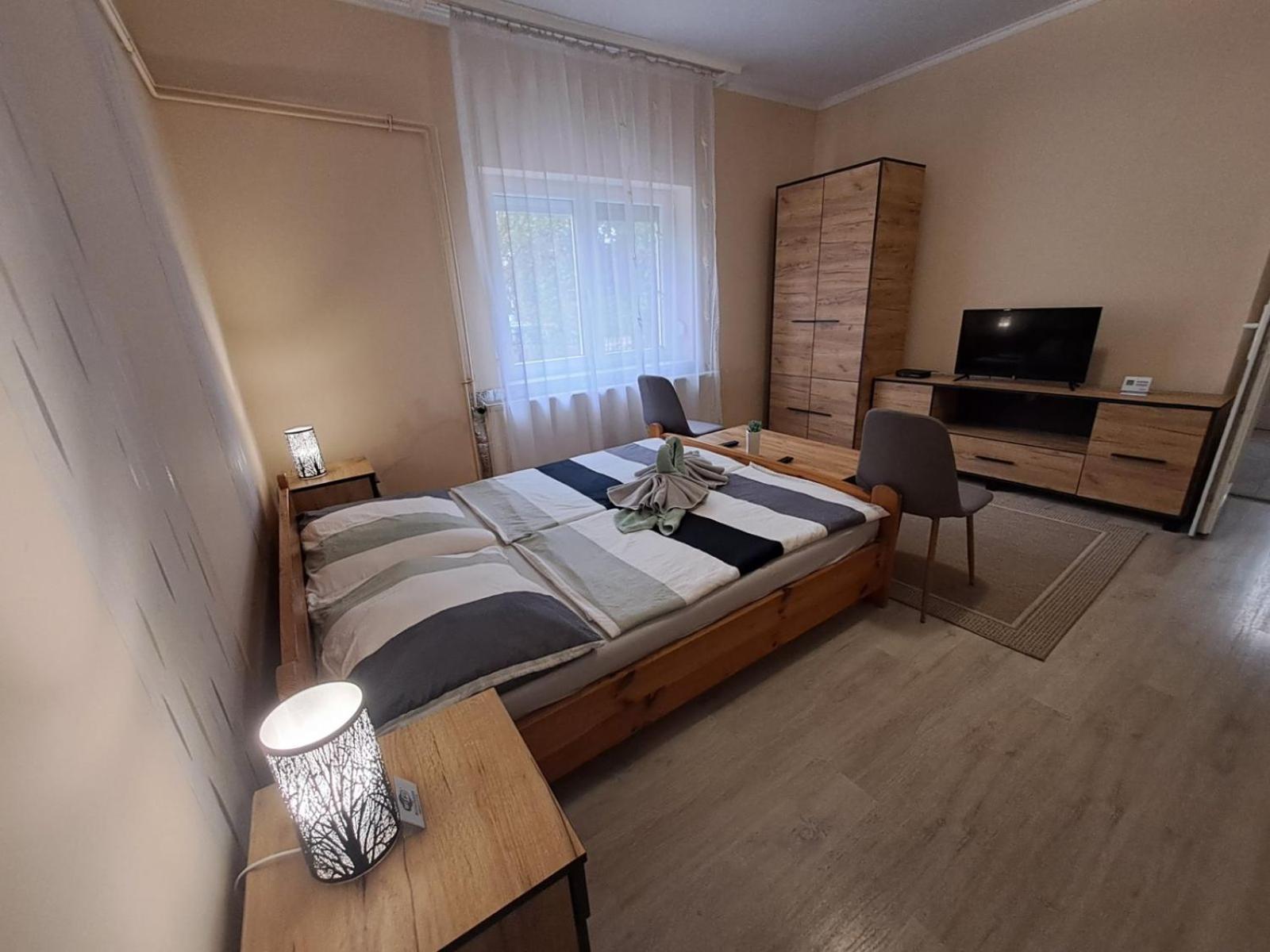 Berta Panzio Bed and Breakfast Hajdúszoboszló Exteriör bild