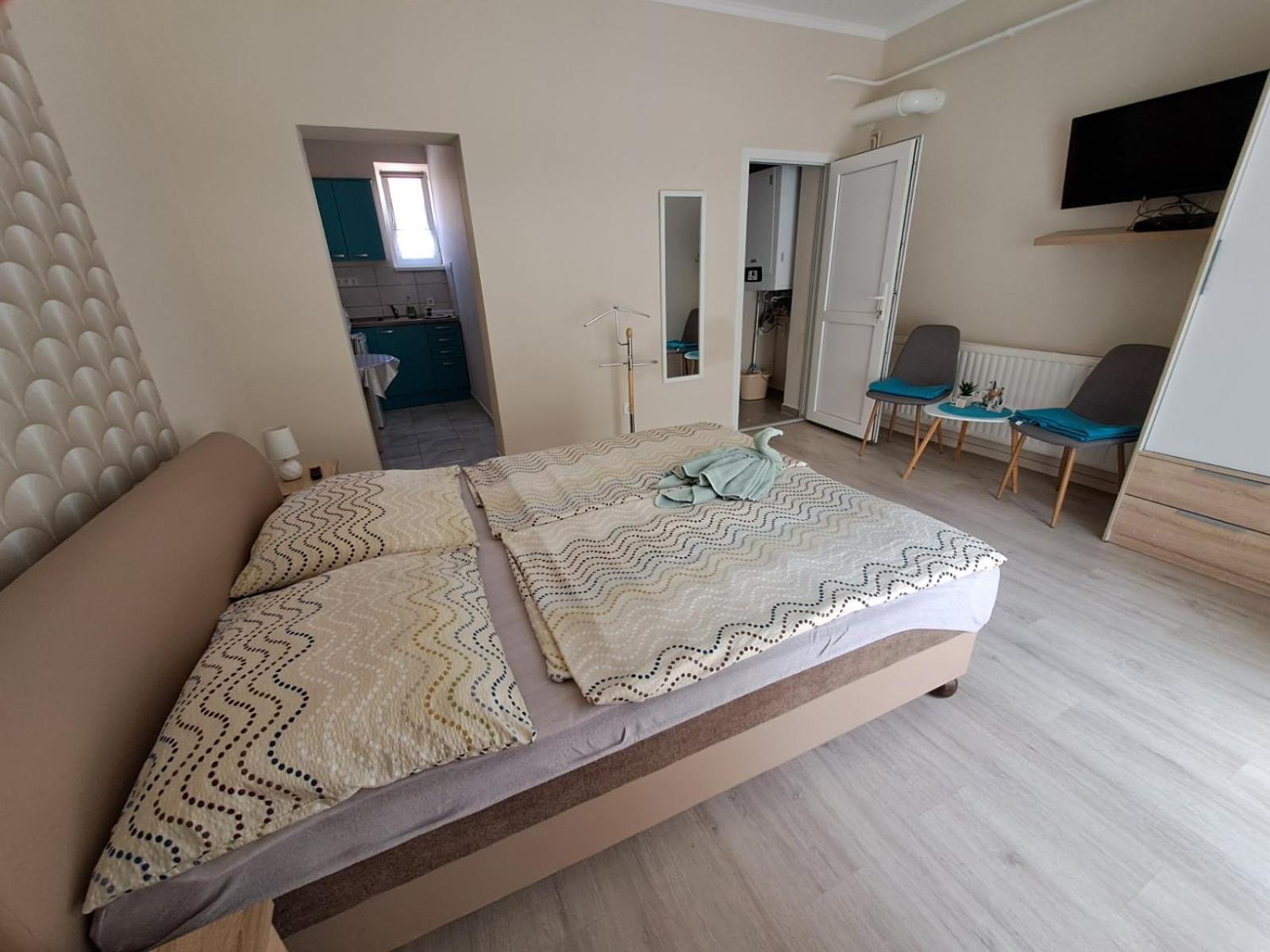 Berta Panzio Bed and Breakfast Hajdúszoboszló Exteriör bild