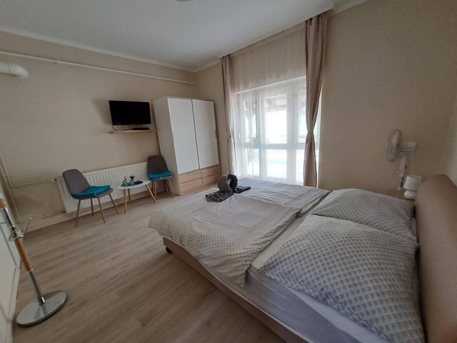 Berta Panzio Bed and Breakfast Hajdúszoboszló Rum bild